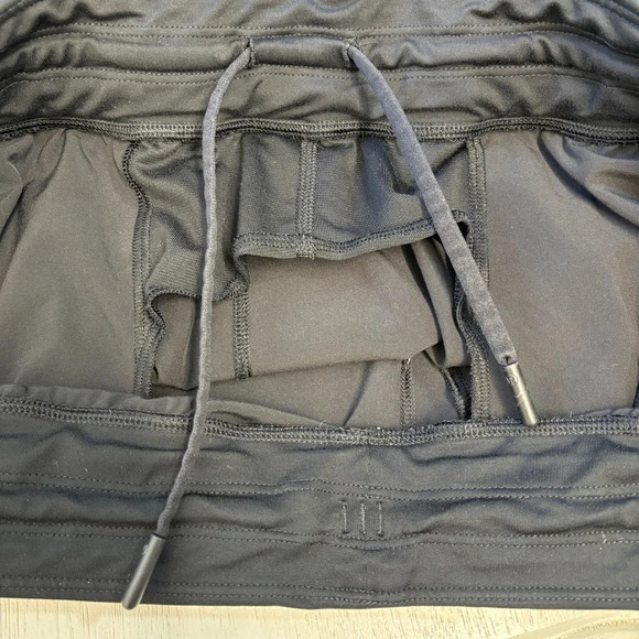 Lululemon Men's Shorts Black 36? FLAWS - Picture 3 of 10